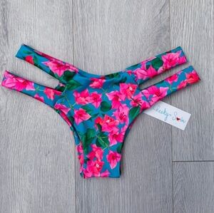 NWT Two Piece Swimsuit, Top L, Bottom M